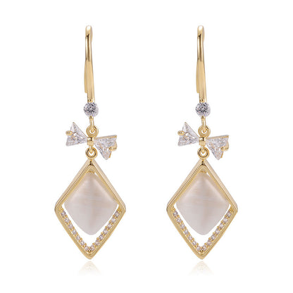 Fashionable High-end Earrings