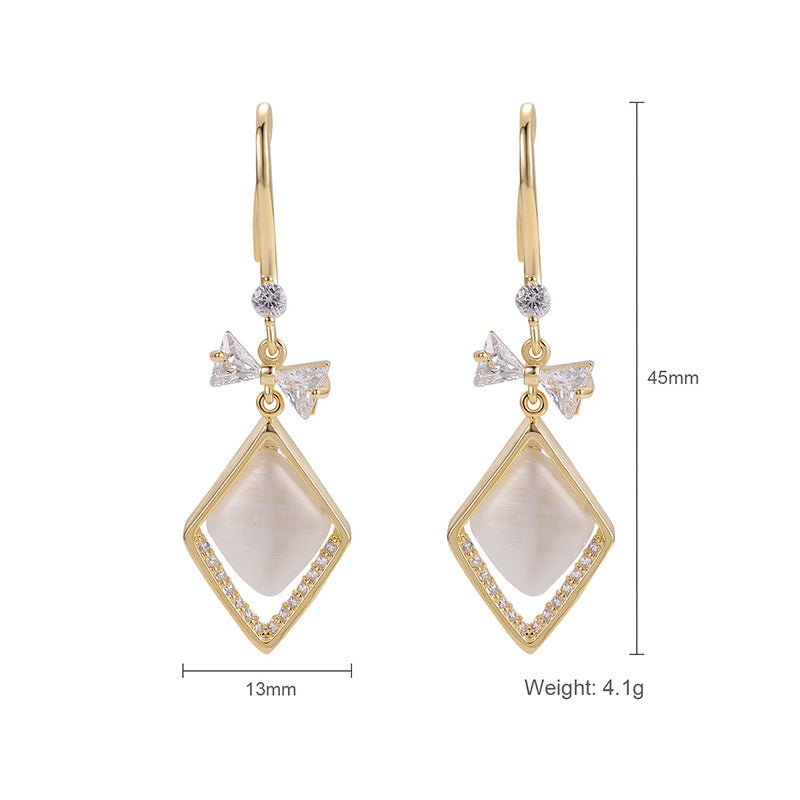 Fashionable High-end Earrings