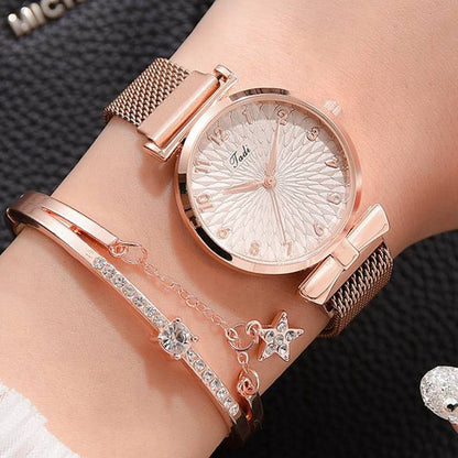 LUXURY MAGNETIC QUARTZ BRACELET WATCHES