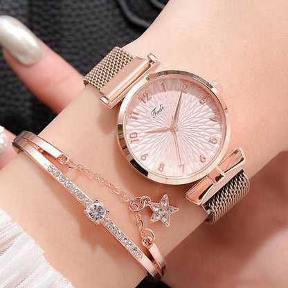 LUXURY MAGNETIC QUARTZ BRACELET WATCHES